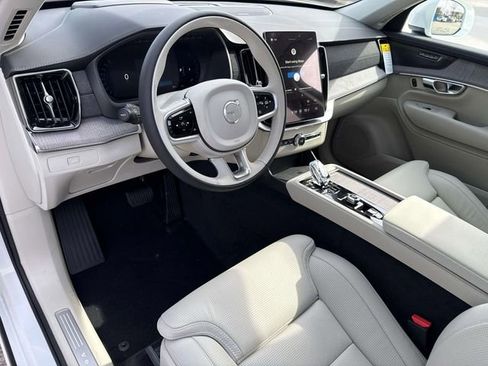 New 2026 Volvo XC90 B6 Ultra w/ Protection Package image 22