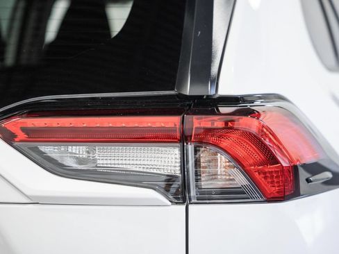 Used 2025 Toyota RAV4 XLE w/ Convenience Package AWD/4WD image 6
