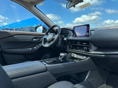 Certified 2023 Nissan Rogue SV w/ SV Premium B Package AWD/4WD image 24