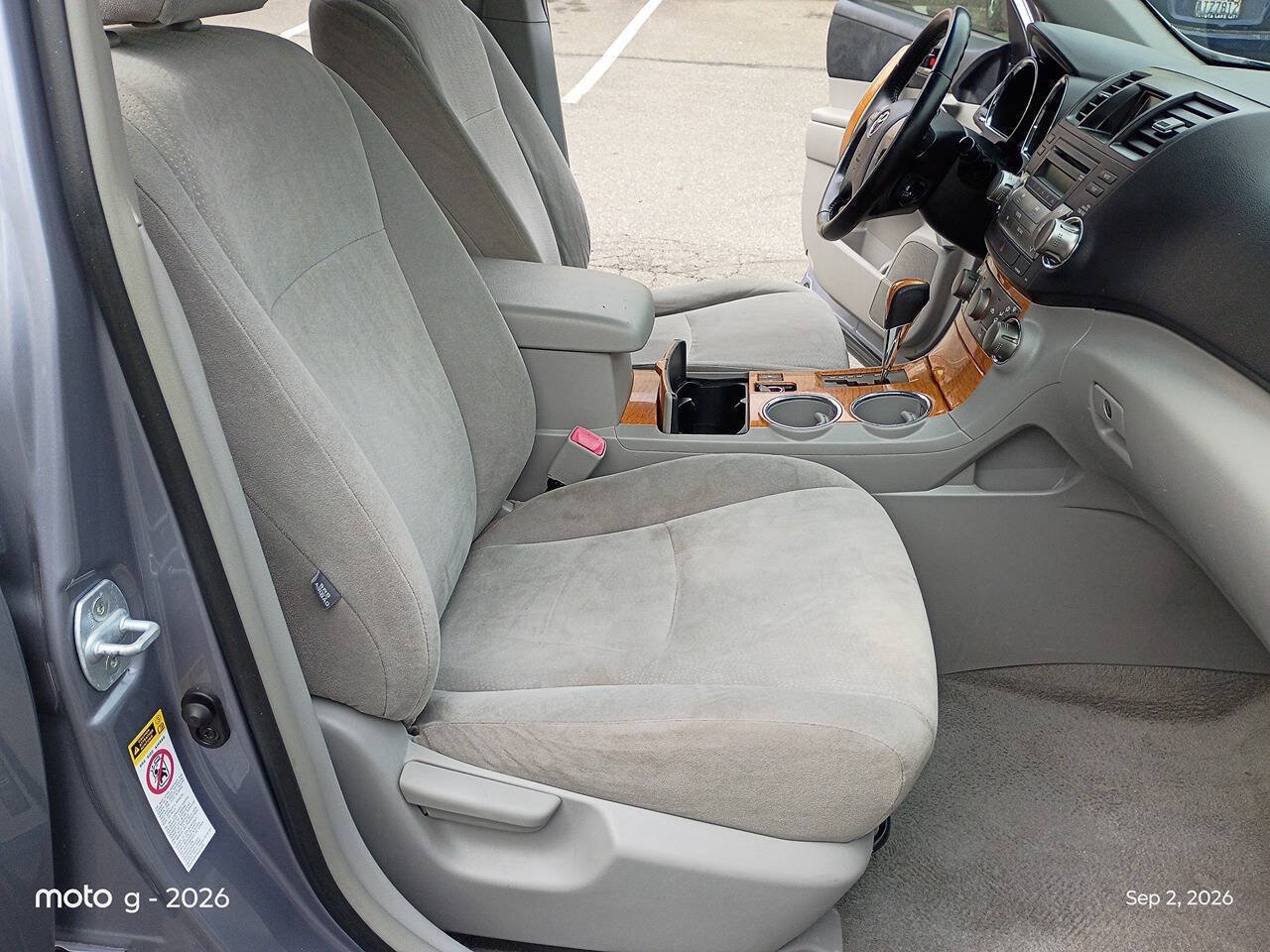 Used 2010 Toyota Highlander 4WD Hybrid image 16
