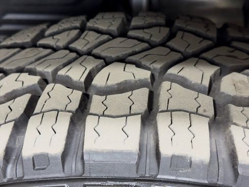 Used 2022 GMC Hummer EV Edition 1 w/ LPO, Illumination Package image 42