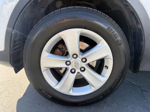 Used 2013 Toyota RAV4 XLE FWD image 20