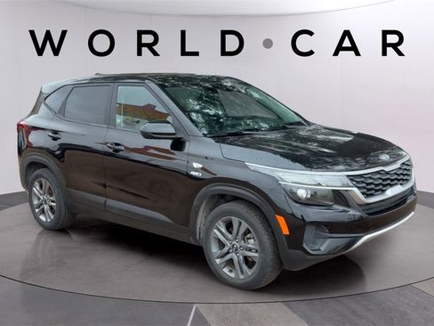 Used 2021 Kia Seltos LX image 1