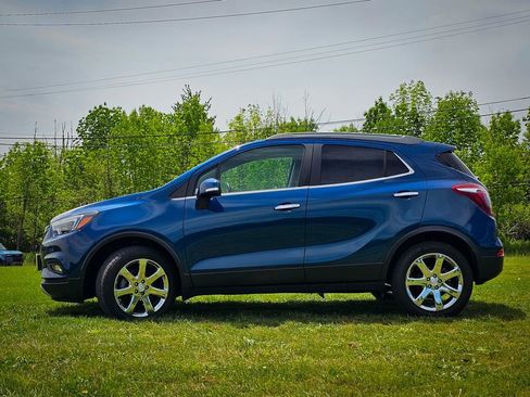 Used 2019 Buick Encore Essence w/ Experience Buick Package FWD image 6