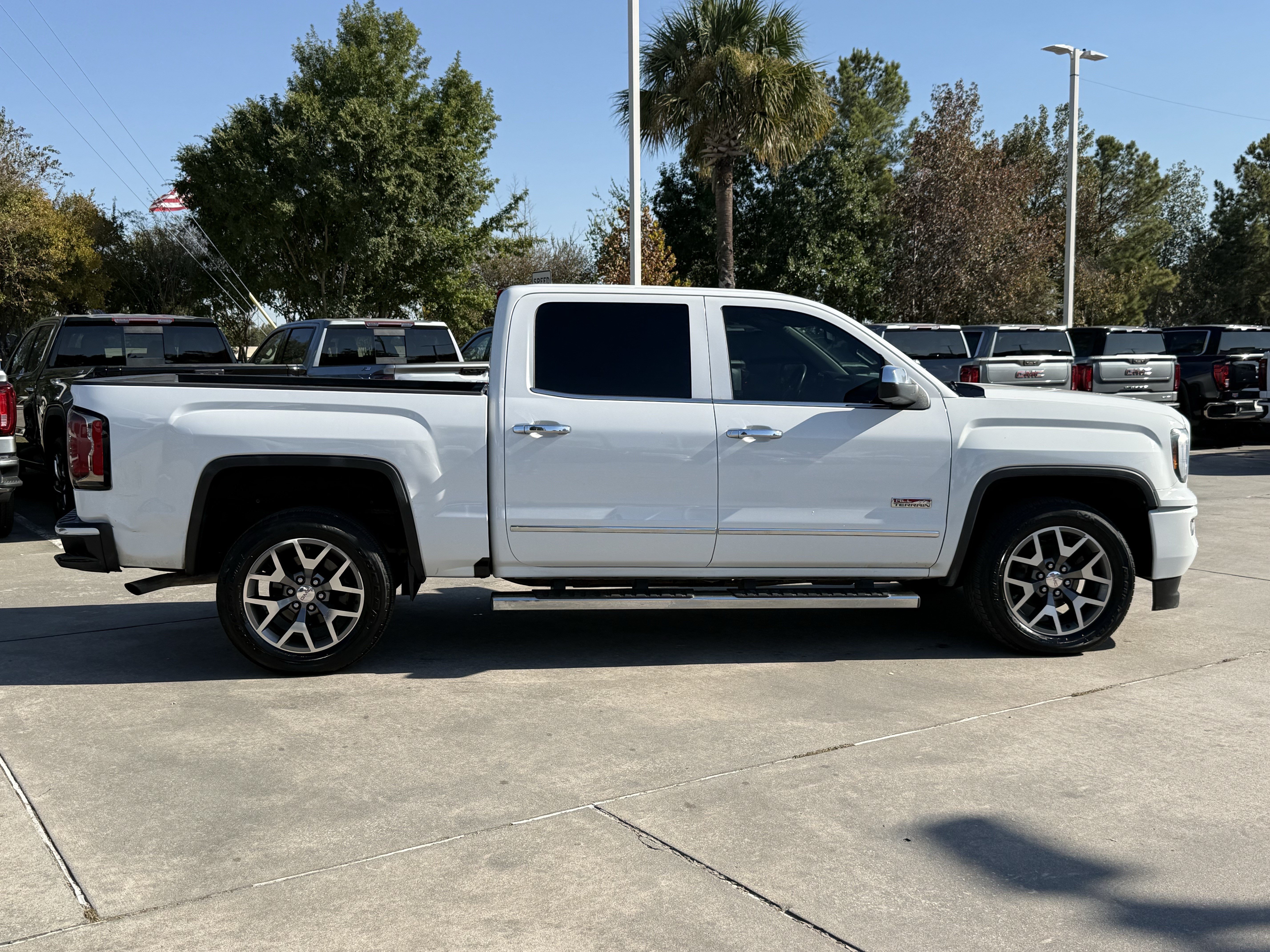 Used 2016 GMC Sierra 1500 SLT w/ All-Terrain Package AWD/4WD image 3