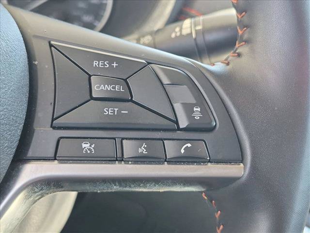 Used 2025 Nissan Sentra SR FWD image 13
