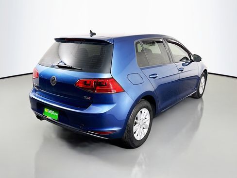 Used 2017 Volkswagen Golf S image 10