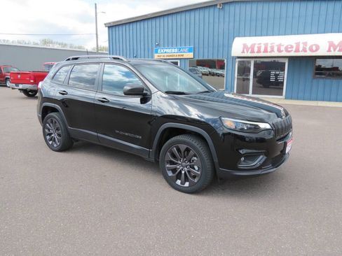 Used 2021 Jeep Cherokee Latitude Lux 80th Anniv w/ Quick Order Package 26U 80TH AWD/4WD image 2