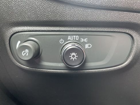 Used 2024 Chevrolet Equinox LT image 25