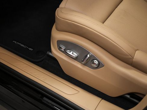 New 2026 Porsche Macan image 29