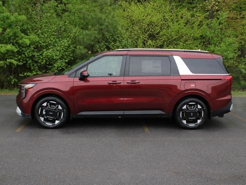 New 2026 Kia Carnival EX FWD image 5
