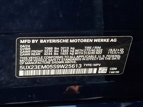 Certified 2025 BMW X7 xDrive40i w/ M Sport Package AWD/4WD image 28