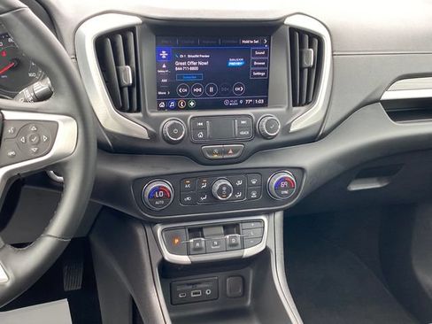 Certified 2024 GMC Terrain SLT AWD/4WD image 10