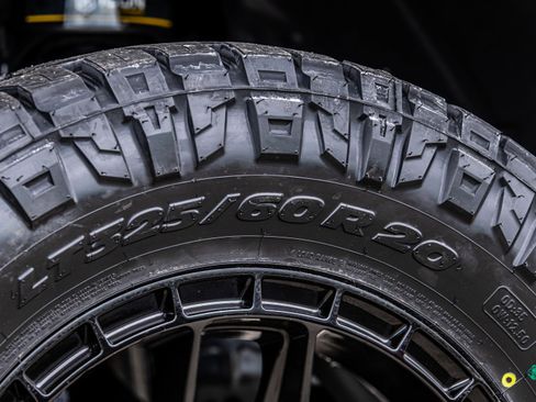 New 2025 Ford Bronco Badlands image 18