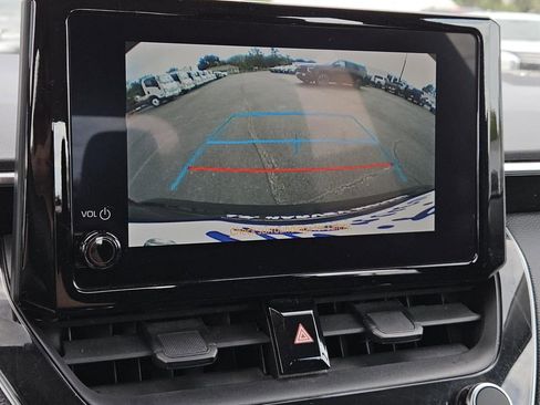 Used 2023 Toyota Corolla LE image 16