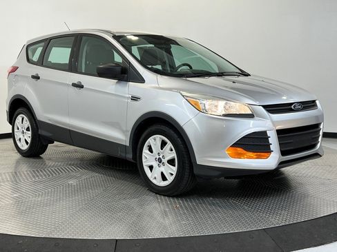 Used 2015 Ford Escape S image 1