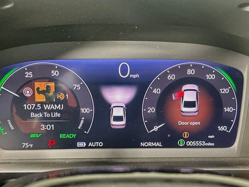 Used 2025 Honda Accord Touring image 18