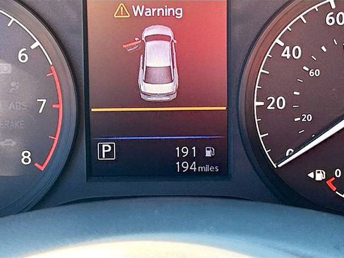 Certified 2025 Nissan Altima 2.5 S FWD image 9