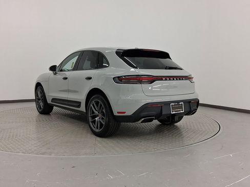 Used 2026 Porsche Macan image 3