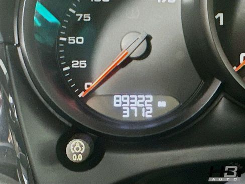 Used 2018 Porsche Macan image 11