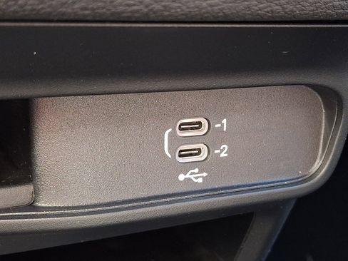 New 2026 Chrysler Pacifica Select image 14