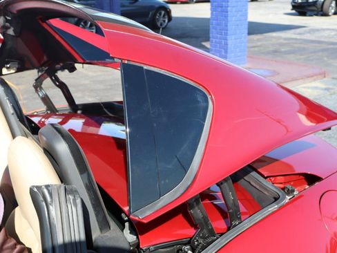 Used 2017 MAZDA MX-5 Miata RF Grand Touring RWD image 33