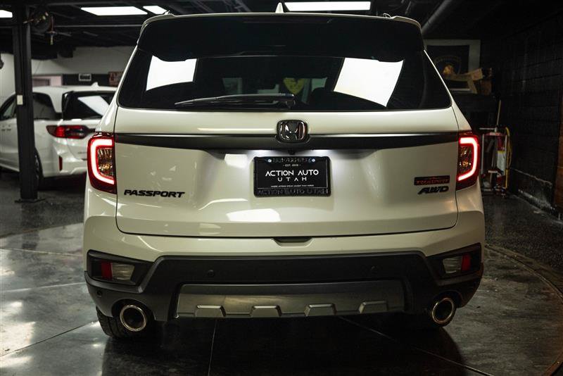 Used 2023 Honda Passport TrailSport image 6