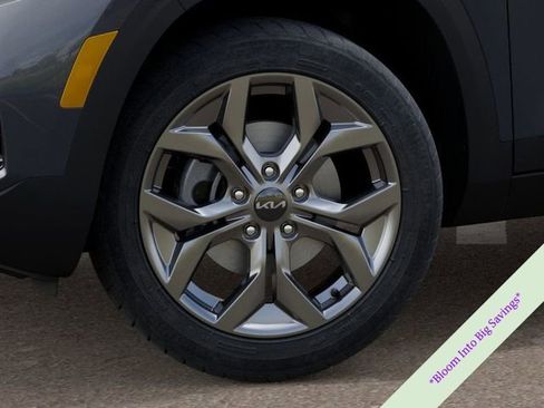 New 2026 Kia Seltos LX FWD image 9