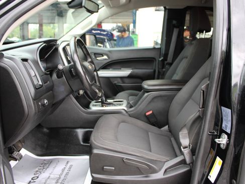 Used 2021 Chevrolet Colorado LT w/ Fleet Safety Package RWD image 15
