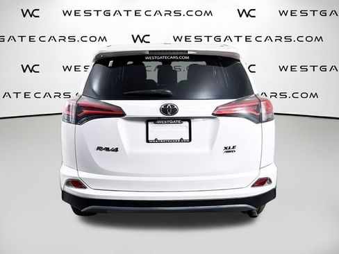 Used 2018 Toyota RAV4 XLE AWD/4WD image 7