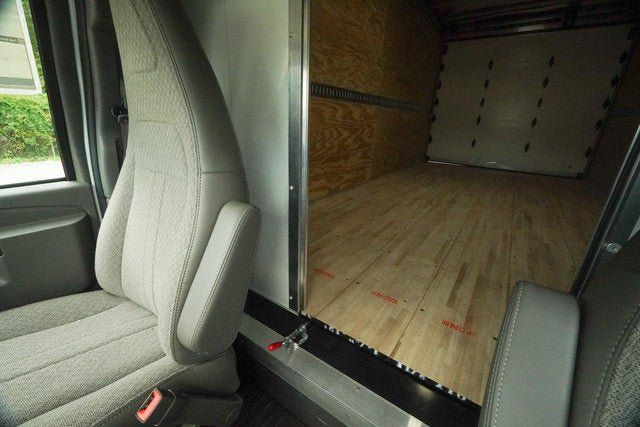 New 2026 GMC Savana 4500 w/ Power Convenience Package RWD image 25