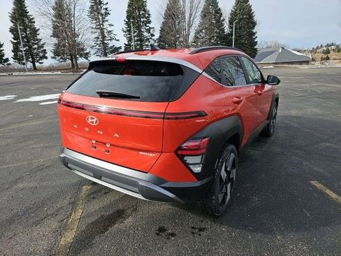 Used 2024 Hyundai Kona Limited image 6