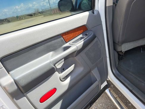 Used 2006 Dodge Ram 1500 Truck SLT AWD/4WD image 10