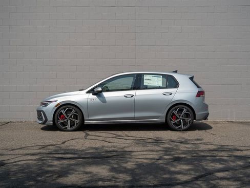 New 2025 Volkswagen GTI SE image 3