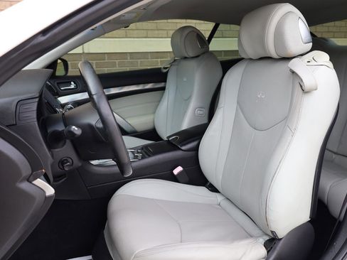 Used 2012 INFINITI G37 Convertible w/ Premium Pkg RWD image 18