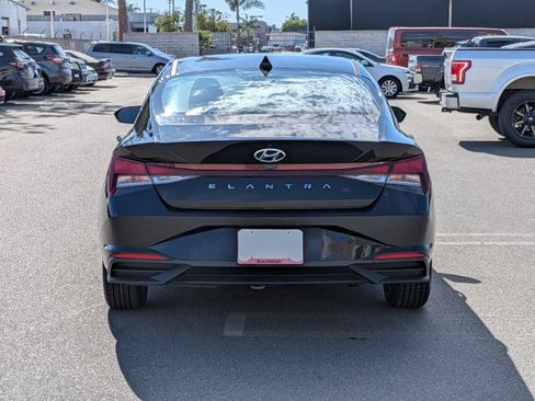 Used 2021 Hyundai Elantra SEL image 7