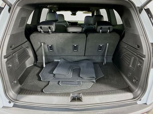 Used 2026 GMC Acadia Elevation w/ Black Edition FWD image 28