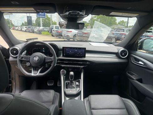 Used 2024 Alfa Romeo Tonale Veloce w/ Active Assist Package image 17