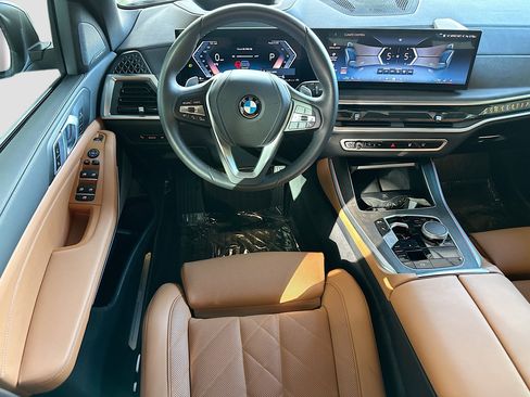 Certified 2025 BMW X5 sDrive40i w/ Premium Package image 24