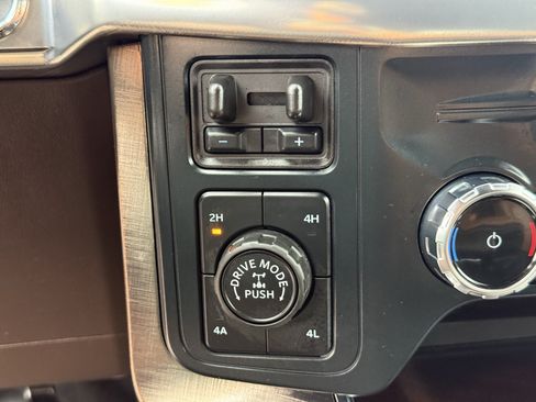 Used 2025 Ford F150 King Ranch w/ FX4 Off-Road Package AWD/4WD image 24