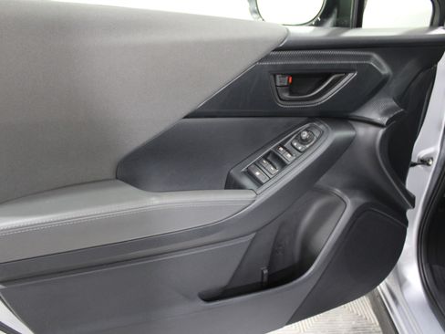 Certified 2024 Subaru Crosstrek 2.0i Premium image 6
