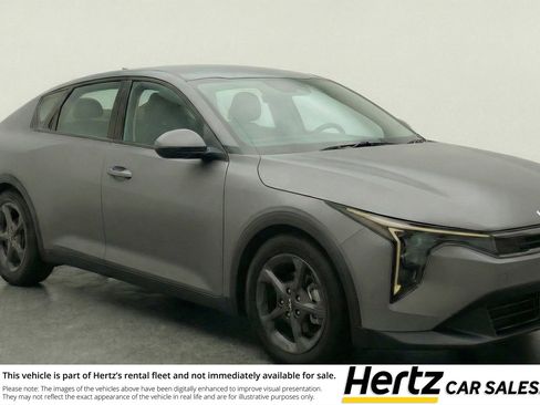 Used 2025 Kia K4 LXS image 1