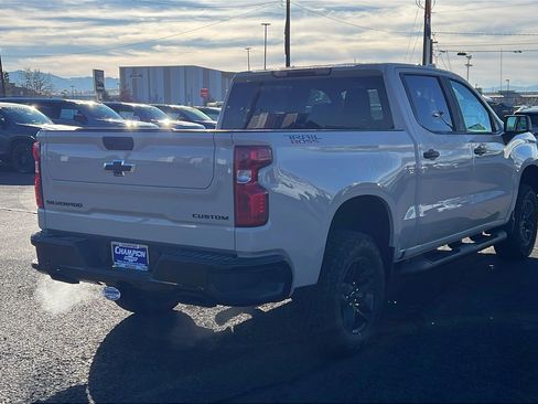 New 2026 Chevrolet Silverado 1500 Custom Trail Boss w/ LPO, Dark Essentials Package image 5