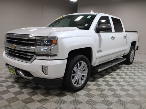 Used 2018 Chevrolet Silverado 1500 High Country AWD/4WD image 8
