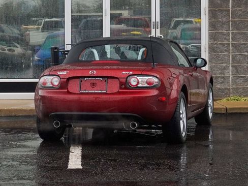 Used 2008 MAZDA MX-5 Miata Sport image 3