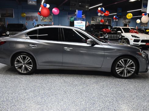 Used 2019 INFINITI Q50 Signature Edition image 3