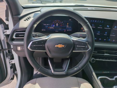 Certified 2024 Chevrolet Traverse LT FWD image 18