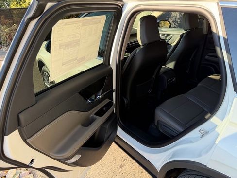 New 2026 Lincoln Corsair Reserve image 19