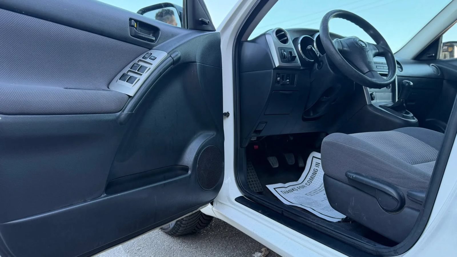 Used 2006 Toyota Matrix XR FWD image 9