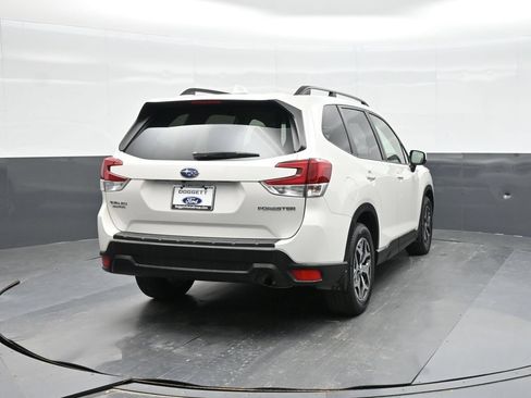 Used 2019 Subaru Forester Premium w/ Popular Package #1 AWD/4WD image 7